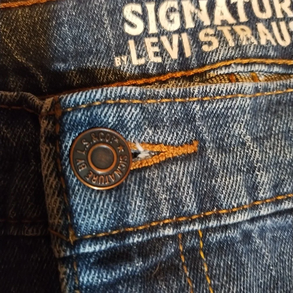 Levis Relaxed Fit Dark‎ Wash Jeans 39x28 (Tag 38x32) Straight Leg Western Cowboy